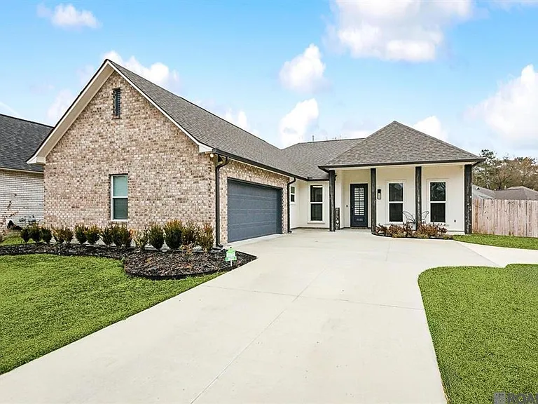 9533 S Creek Dr — Photo 2
