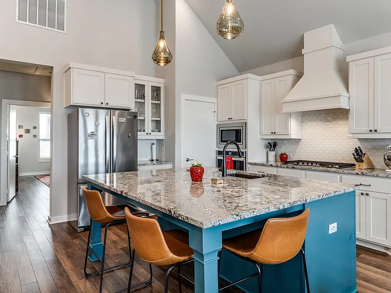 2220 Rook Dr — Photo 7