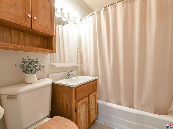 5th image of 840 N 42nd St