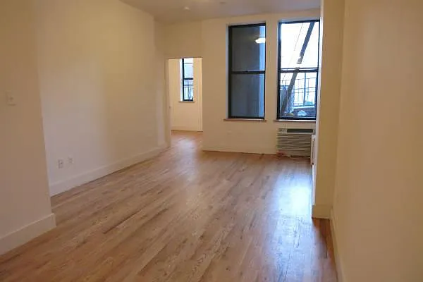 Rented by Manhattan Best Realty, Inc. | media 15