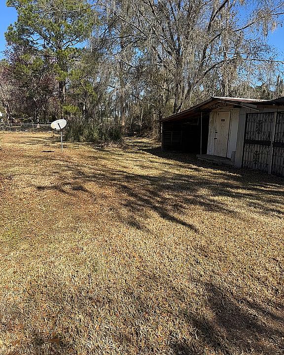 2nd image of 101 Limann Rd