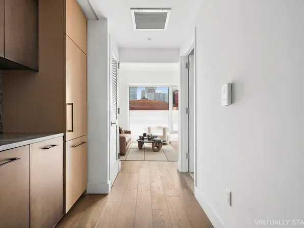 561 Pacific Street image 3 of 7