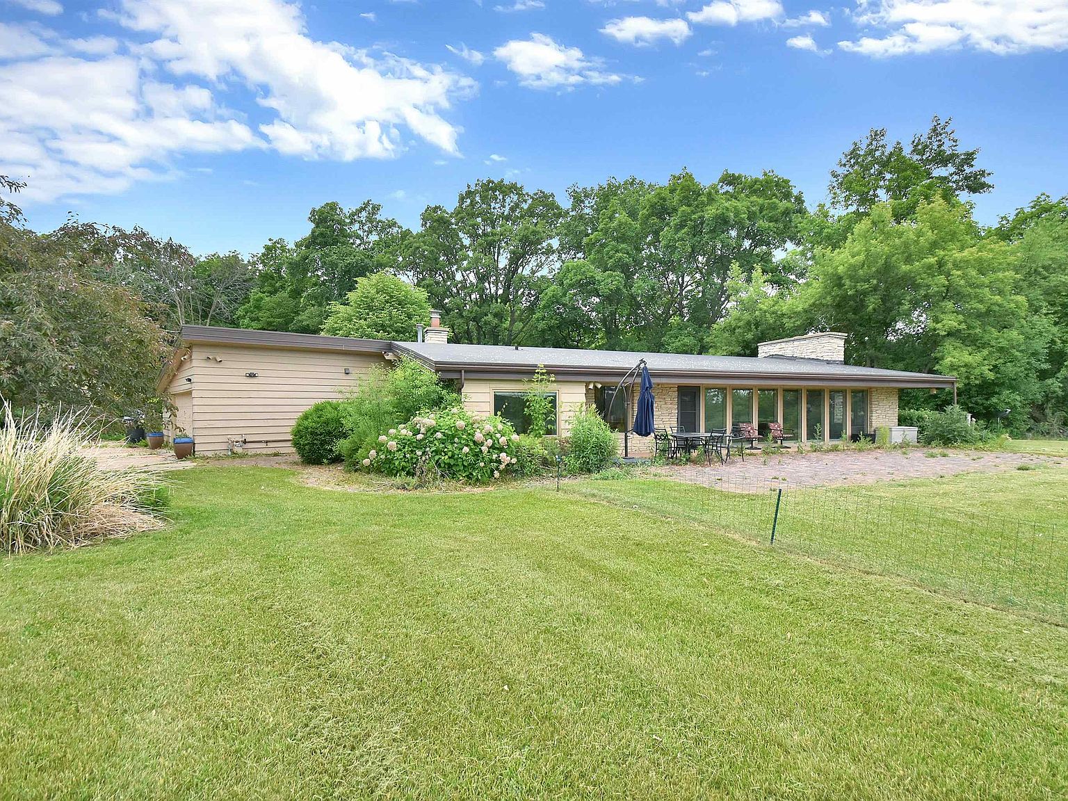 2788 Lost Dauphin Rd, De Pere, WI 54115 Zillow