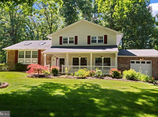 27 Lynnfield Dr, Hightstown, NJ 08520