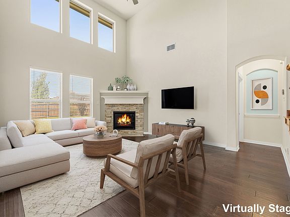 5th image of 701 Park Place Ln