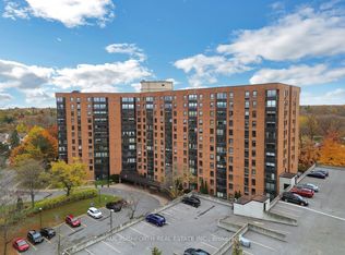 80 Sandcastle Dr #815, Ottawa, ON K2H 9E7
