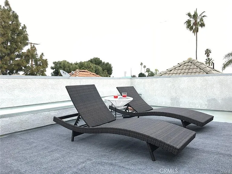 735 Alabama St — Photo 25