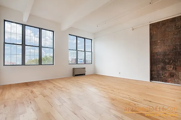 Rented by aptsandlofts.com | media 33