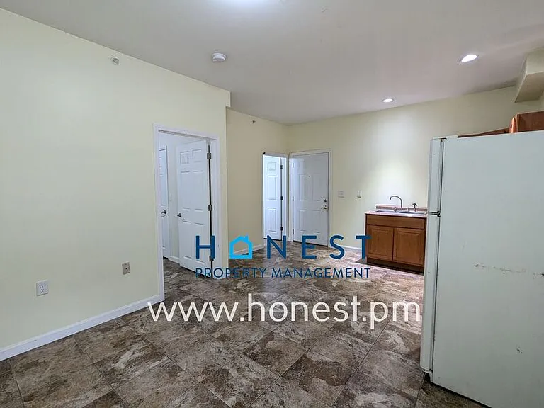 1635 Lewiston Rd #10 — Photo 3