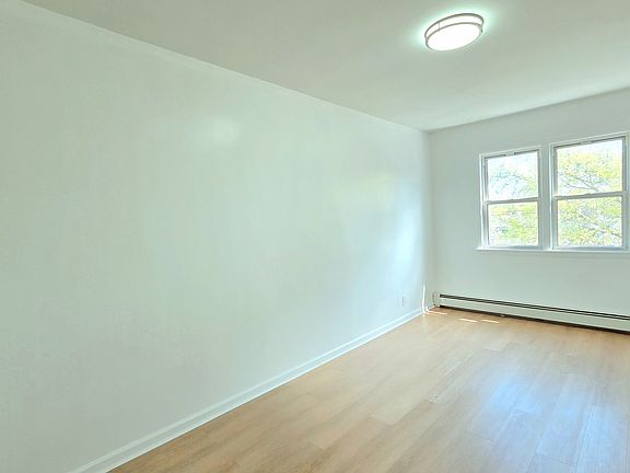 5th image of 61-17 185th St Floor 3