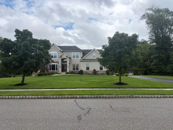 24 Curtmantle Rd, Mickleton, NJ 08056
