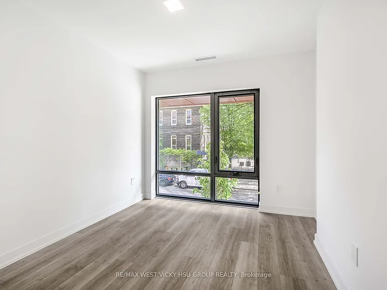 28 Eastern Ave #Townhouse 105-6 — Photo 17