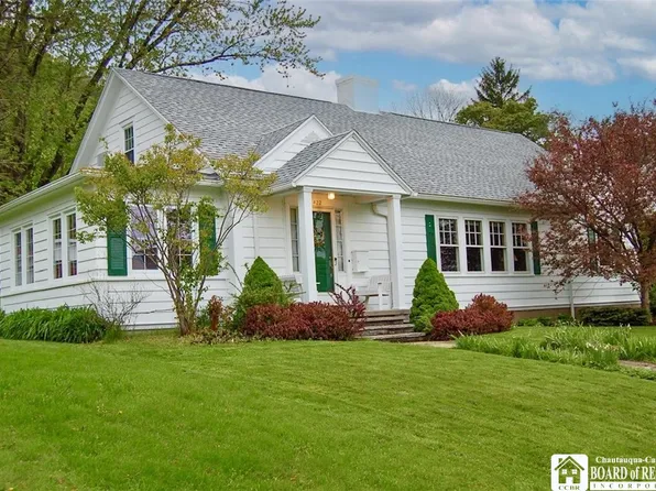 422 York St, Olean, NY 14760