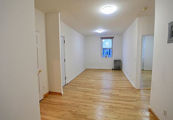 3rd image of 287 N 8th St #7