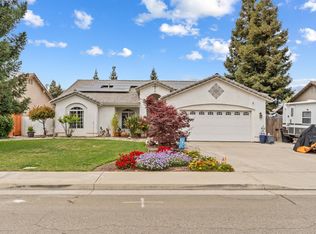 2538 W Perez Ave, Visalia, CA 93291