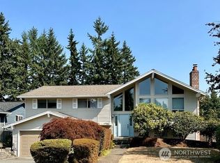 17703 69th Ave W, Edmonds, WA 98026