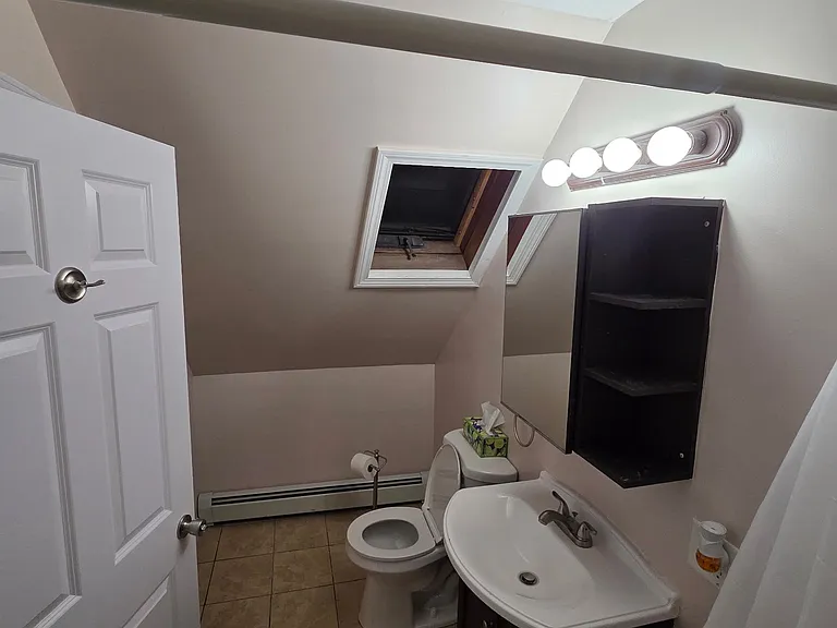 152 Washington St #3 — Photo 6