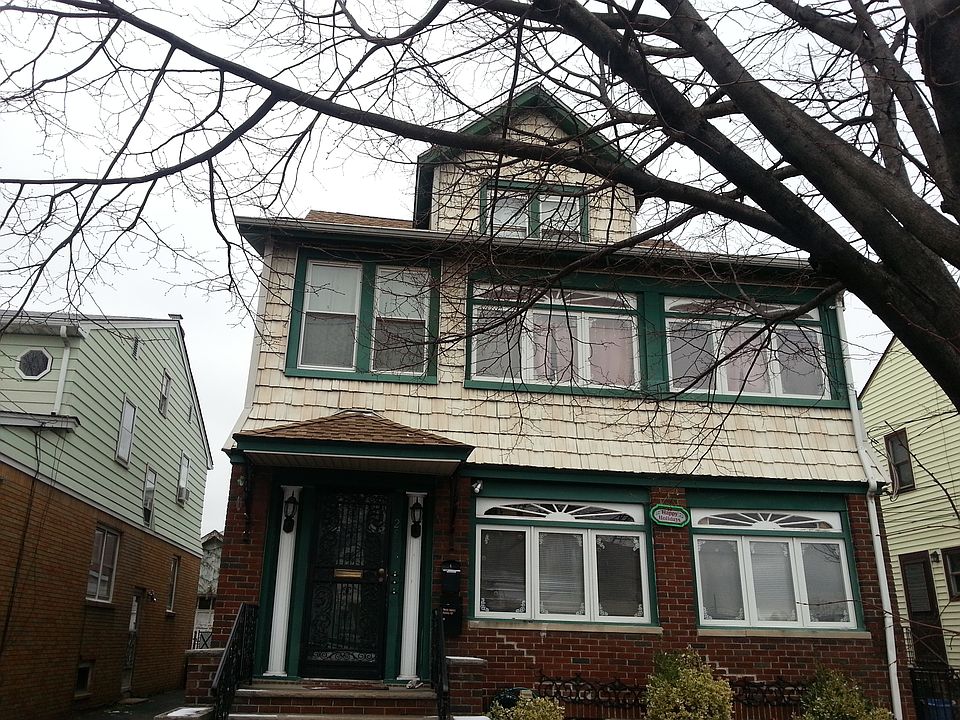 2nd image of 255 N 15th St