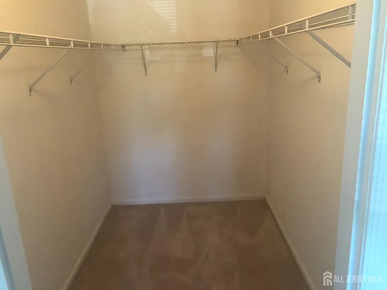 1125 Waterford Dr — Photo 9