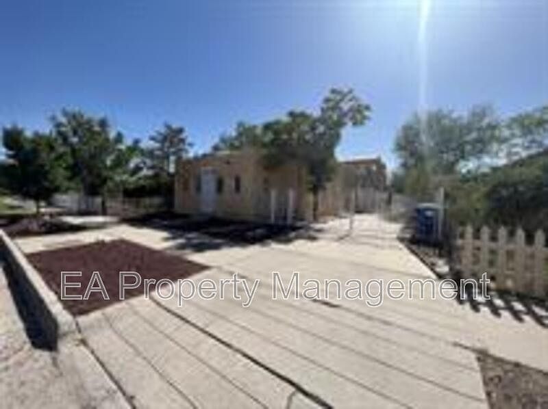 1st image of 1314 Los Tomases Dr NW Unit A