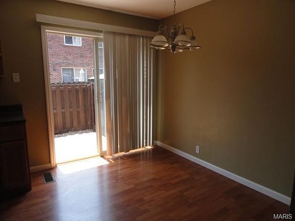 5th image of 1261 Clarkson Ct