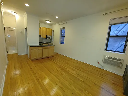 Rented by Level Group | media 1