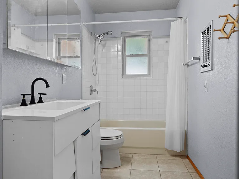 10372 Shenandoah St — Photo 8