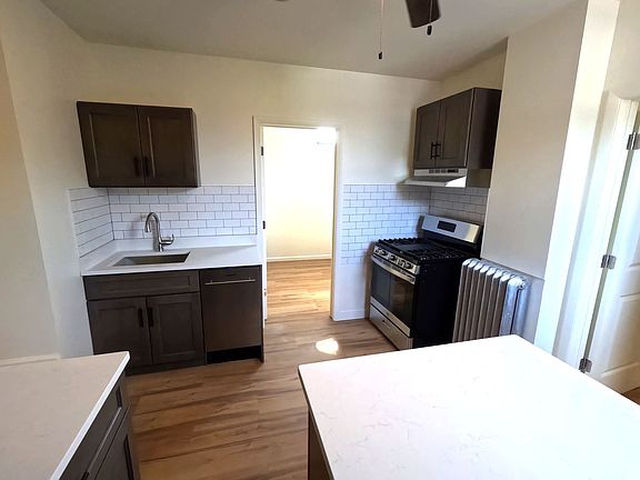 4th image of 163 N Lombard Ave #Oak