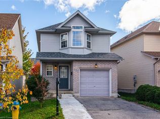 712 Paris Blvd, Waterloo, ON N2T2X9