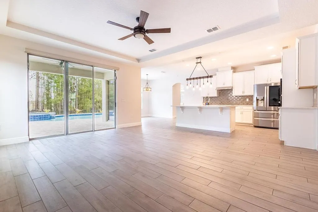 10207 Atwater Bay Dr — Photo 3