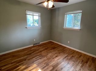 2925 Glacier Dr #1, Saginaw, MI 48603