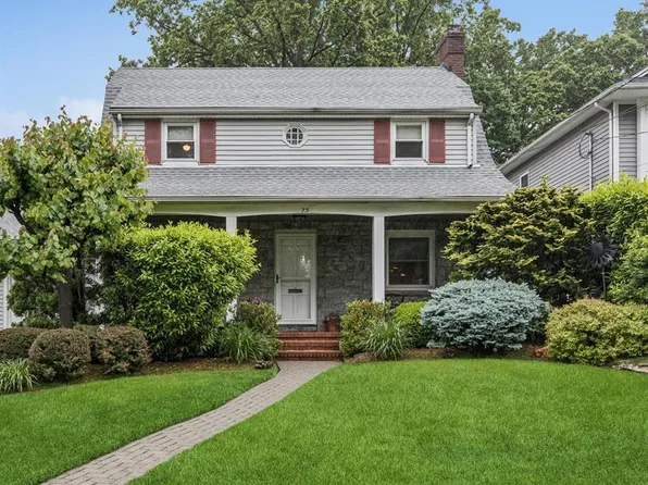 77 Bennett Rd, Teaneck, NJ 07666