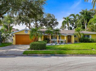 1140 Eden Isle Blvd NE, Saint Petersburg, FL 33704