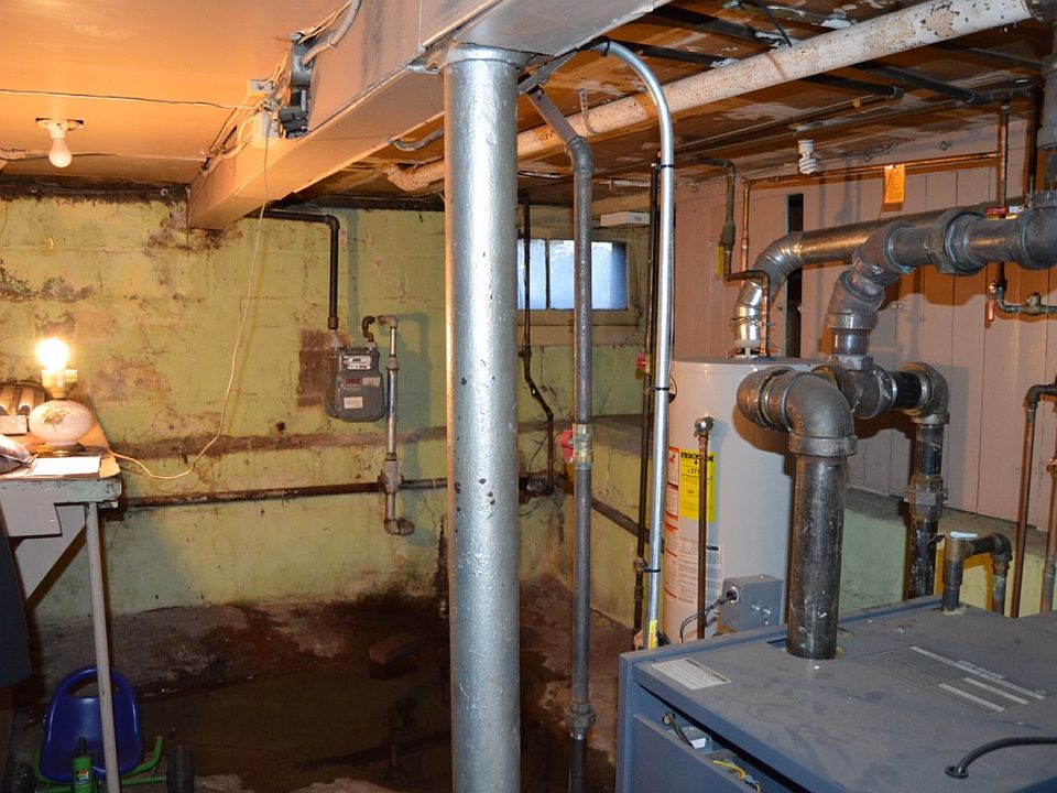 2nd image of 12 Marion Pl
