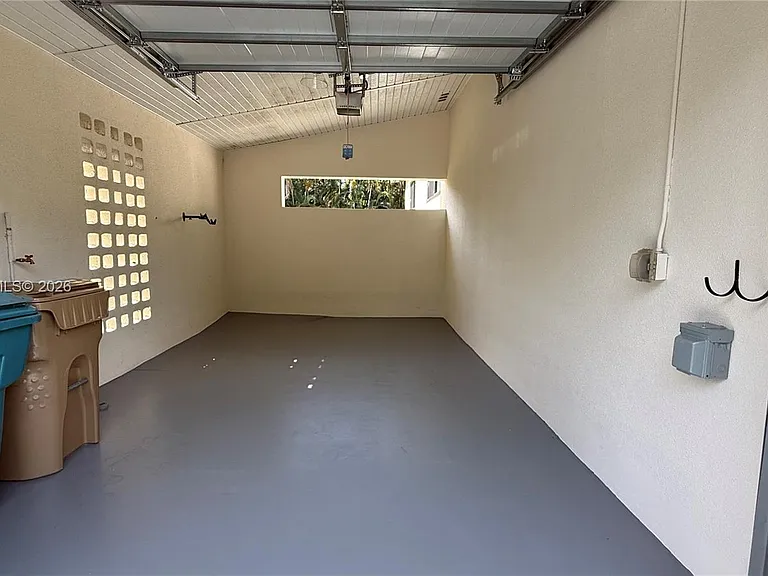 10751 SW 48th St — Photo 5