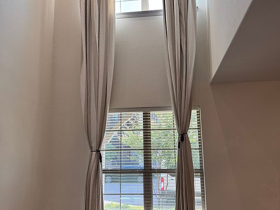 Vaulted Ceiling Front View