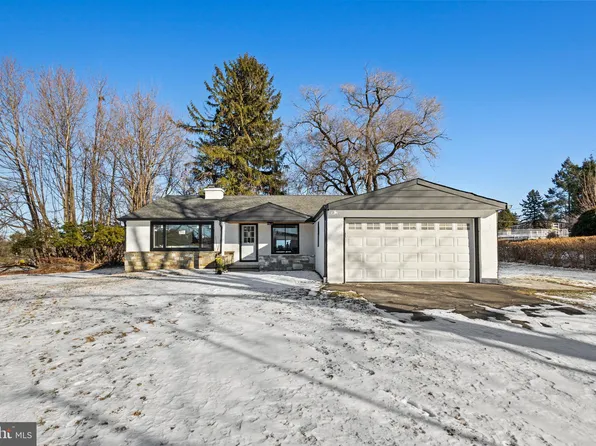 25 Twist Dr, Holland, PA 18966