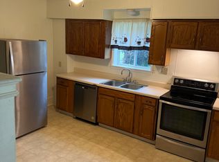 305 Klondike Dr, Latrobe, PA 15650