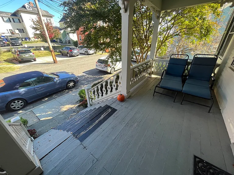 1 Royal St SW #B — Photo 13