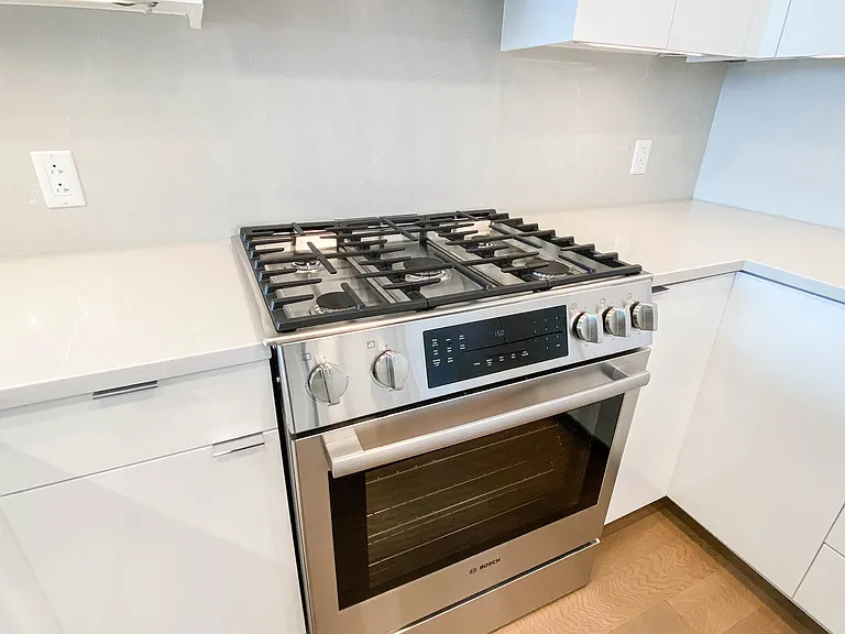 45 Lewis St #203 — Photo 7