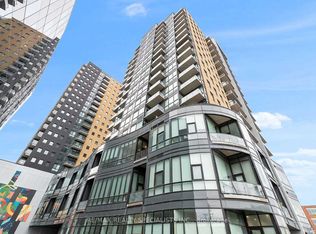 100 Garment St #1310, Kitchener, ON N2G 0C8