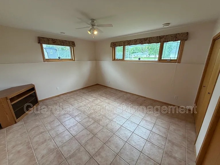 2196 Falconcrest Dr — Photo 30