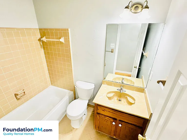 5682 Richburg Ave — Photo 13