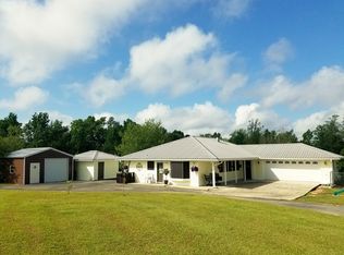 5 Lakeview Dr, Carriere, MS 39426