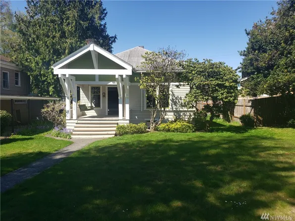 1316 Rucker Ave, Everett, WA 98201