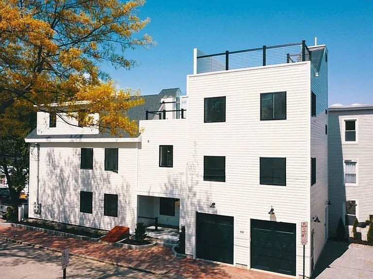 44 Quebec St #1 — Photo 1