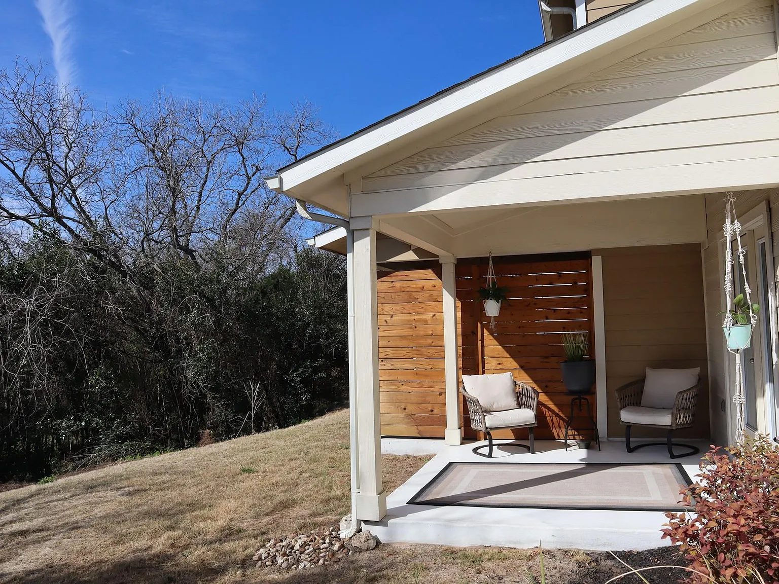 3 bed, 2.5 bath, 1834 sqft, $2,600 — Photo 4