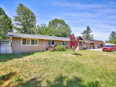 2219 Dellwood Dr, Grants Pass, OR, 97526