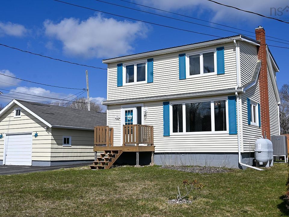 1st image of 42 Young Rd