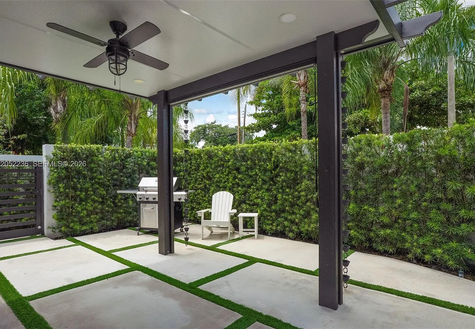 3 bed, 3.0 bath, 1700 sqft, $7,200 — Photo 2